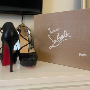 Christian louboutin platform pump